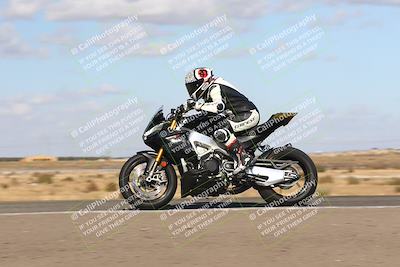 media/Nov-03-2024-TrackDaz (Sun) [[44580f4982]]/B Group/1220pm (Wheelie Bump)/